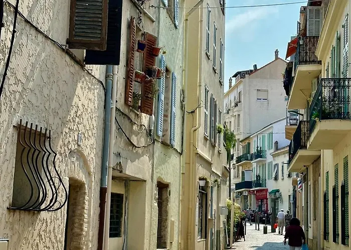 Riviera *